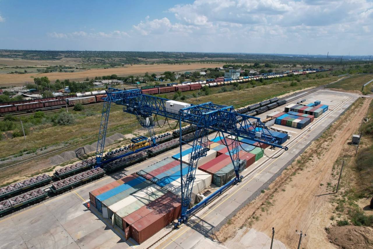 RUSCON和RZD Logistic 推出了从伏尔加格勒到新罗西斯克的集装箱服务从伏尔加格勒到新罗西斯克