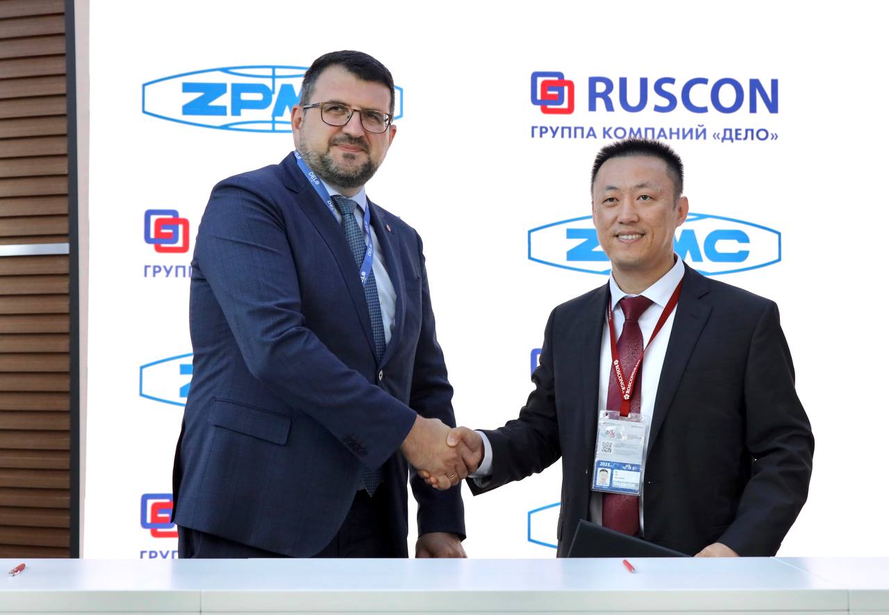 RUSCON 与中国上海振华重工股份有限公司 (ZPMC) 就供应前移式堆垛机签署了意向书