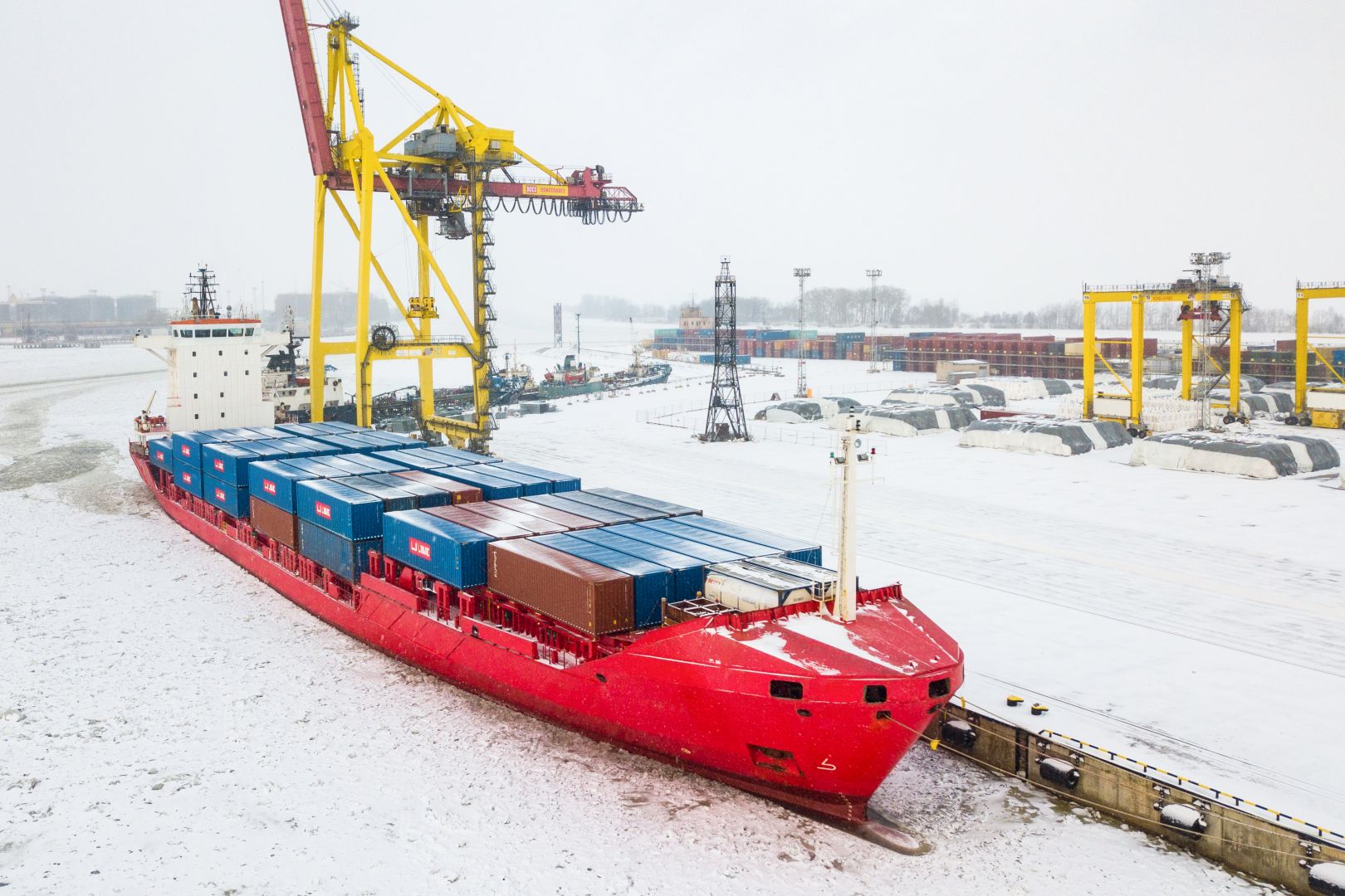 卢斯科在伊斯坦布尔和圣彼得堡全球港口码头之间推出了新的定期海运服务。